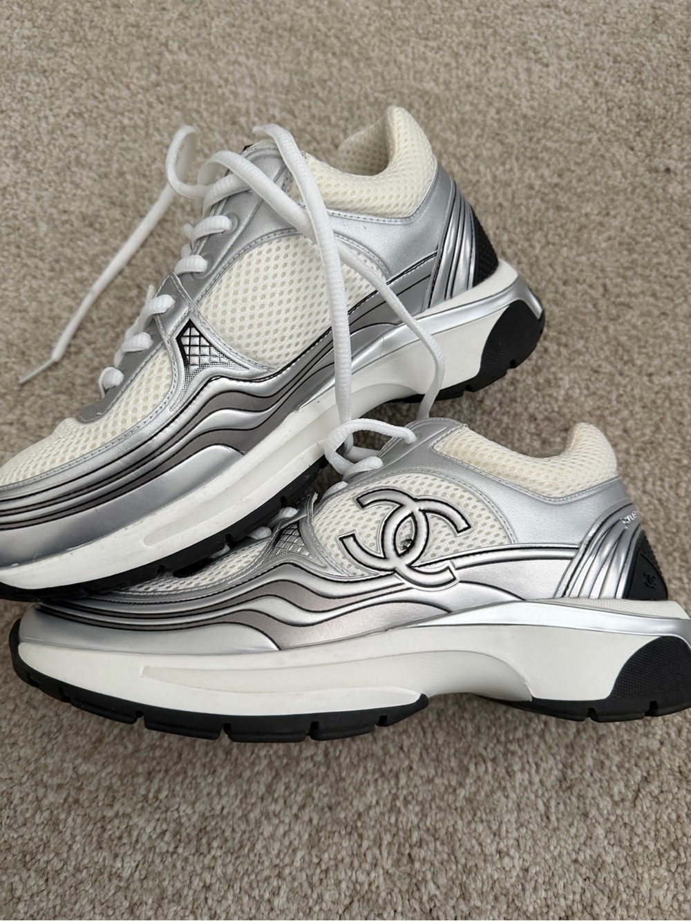 CHANEL Silver & white Runner Logo Sneakers